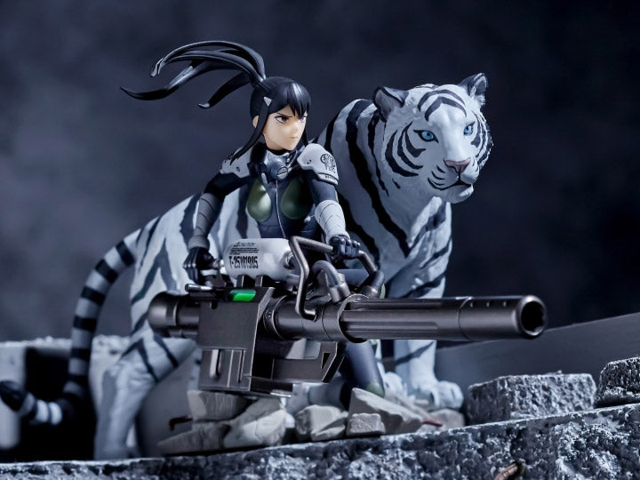 Kaiju No. 8 Mina Ashiro and Bakko 1/18 Scale Figure