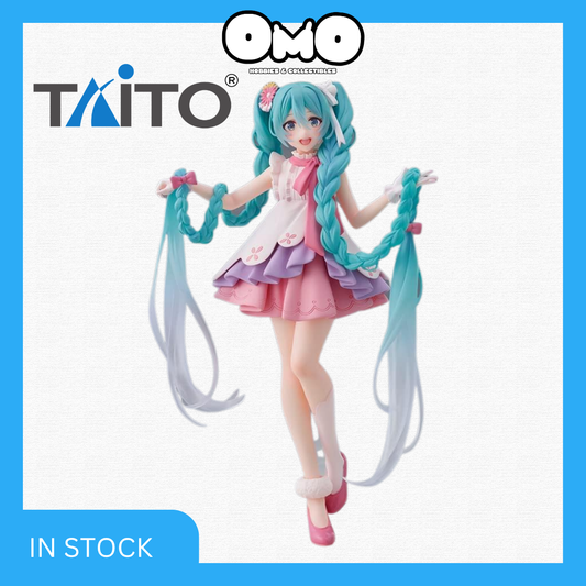 TAITO Hatsune Miku Wonderland Figure - Rapunzel